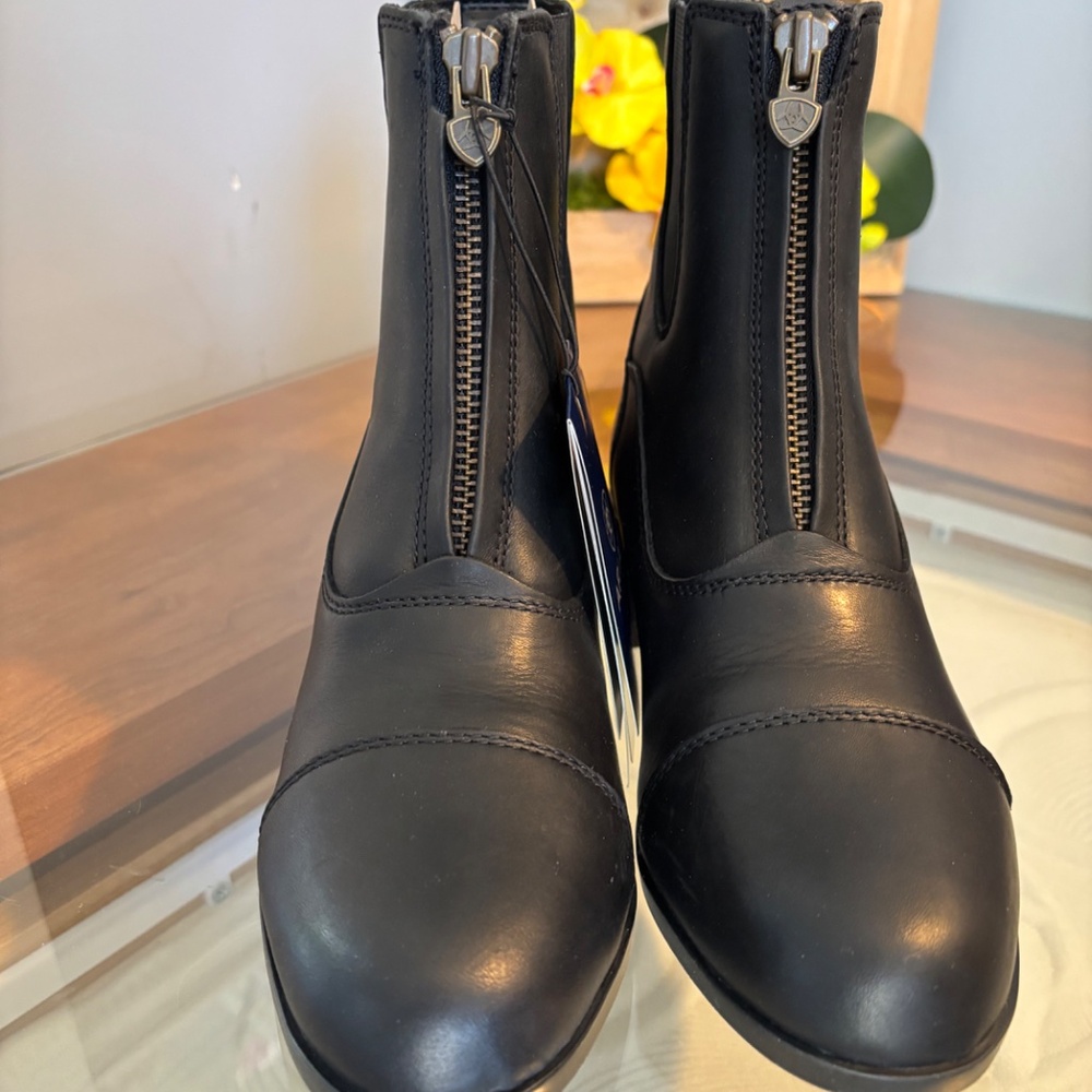 Ariat Heritage IV Zip waterproof Boots in black size 7 - Picture 3 of 16